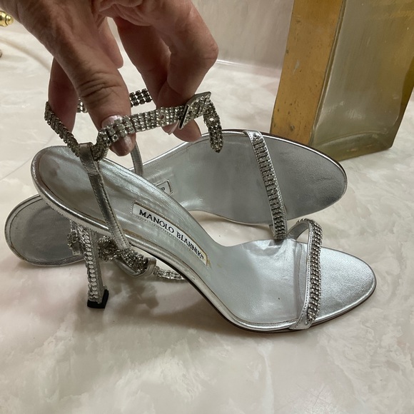 Manolo Blahnik Rhinestone Ankle Strap 4.25”Stiletto Sandal Crystal Heels, Sz 8.5 - Picture 7 of 16